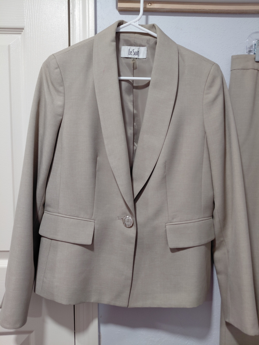 Le Suit Women's Cream Tailored Blazer